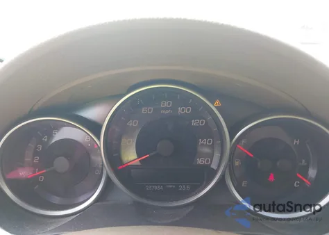 2005 Acura Rl from USA, damaged, VIN JH4KB16545C018873